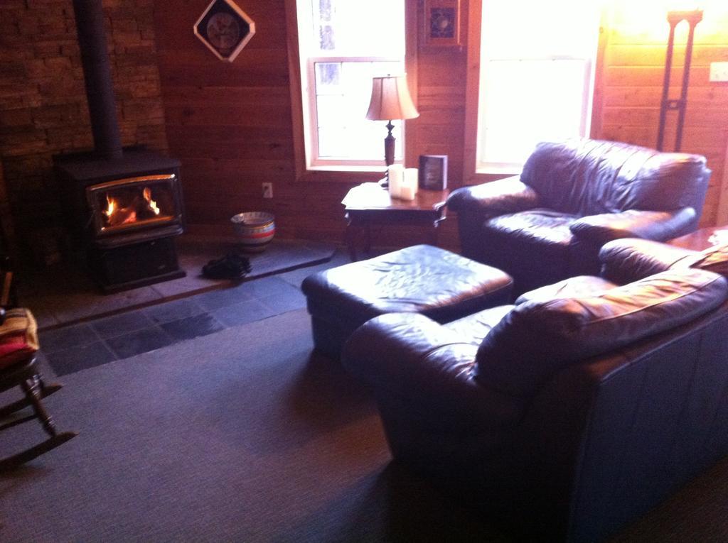 Lake Lauzon Resort Blind River Bagian luar foto